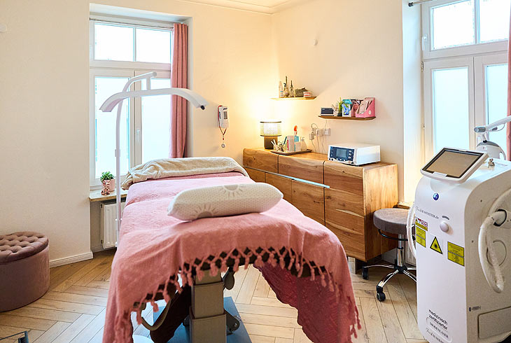 Behandlungsraum in der Schönwerkstatt in Unterhaching